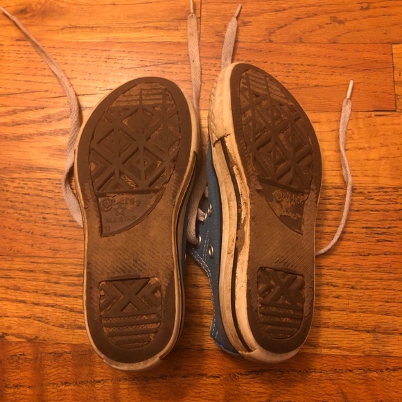 Converse - Picture 2 of 2